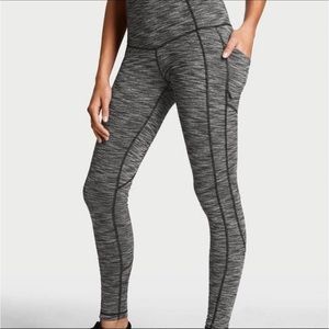 Victoria’s Secret knockout heather grey leggings with pockets